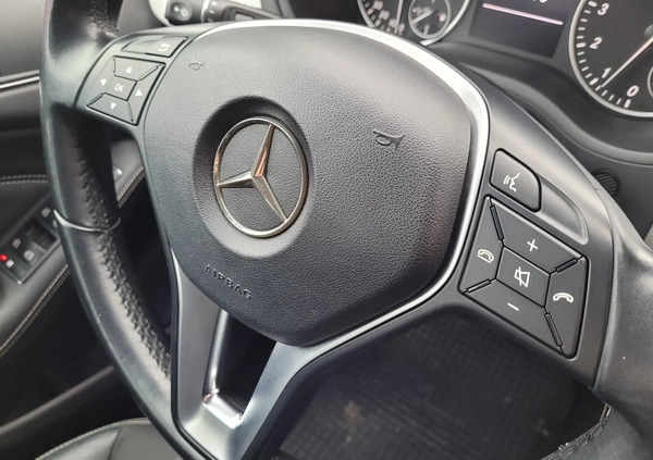 Mercedes-Benz Klasa B cena 47000 przebieg: 131000, rok produkcji 2013 z Łowicz małe 781
